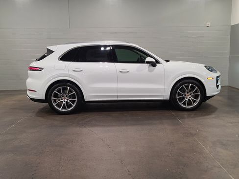 New 2026 Porsche Cayenne image 8