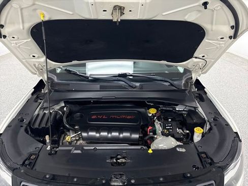 Used 2018 Jeep Compass Trailhawk w/ Navigation Group image 16