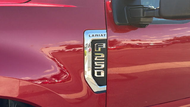 Used 2022 Ford F250 Lariat w/ Lariat Ultimate Package AWD/4WD image 11