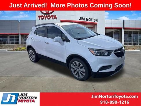 Used 2019 Buick Encore Preferred FWD image 1