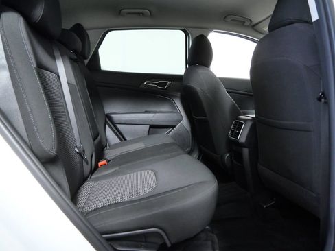 Used 2023 Kia Sportage LX AWD/4WD image 13