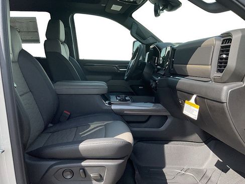 New 2026 Chevrolet Silverado 2500 ZR2 AWD/4WD image 10