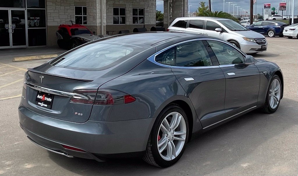 Used 2014 Tesla Model S 85 RWD image 4