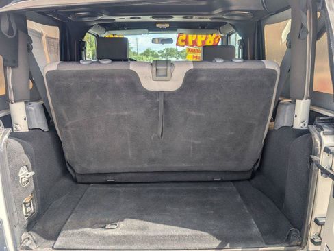 Used 2008 Jeep Wrangler X AWD/4WD image 10