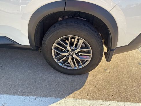 Certified 2023 Nissan Rogue S image 8