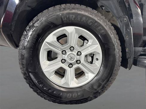 Used 2019 Toyota 4Runner SR5 image 20