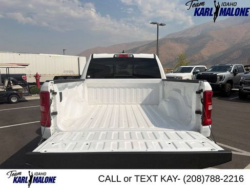 Used 2025 RAM 1500 Big Horn AWD/4WD image 9