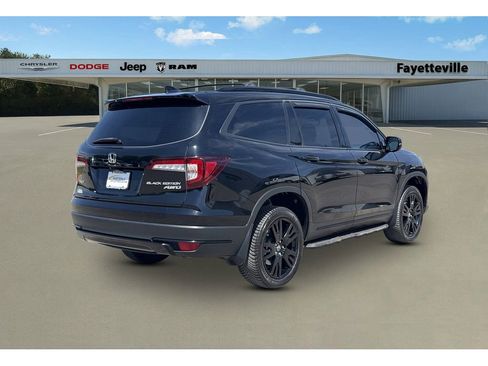 Used 2020 Honda Pilot Black Edition image 3