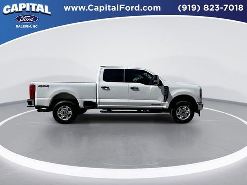 Certified 2025 Ford F250 XLT image 9