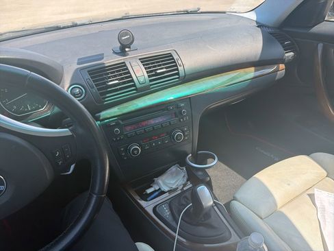 Used 2011 BMW 128i Coupe w/ Premium Pkg image 4