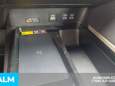 Used 2025 Toyota Camry LE image 26