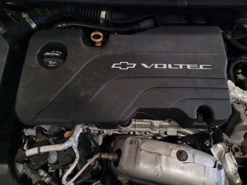 Used 2019 Chevrolet Volt Premier w/ Driver Confidence II Package image 30