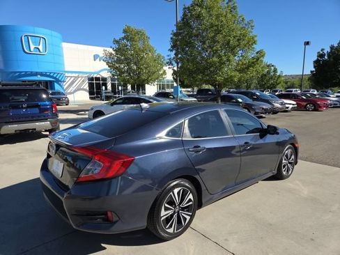 Certified 2017 Honda Civic EX-T image 5