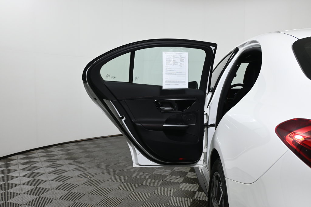 Certified 2023 Mercedes-Benz C 43 AMG 4MATIC Sedan image 27