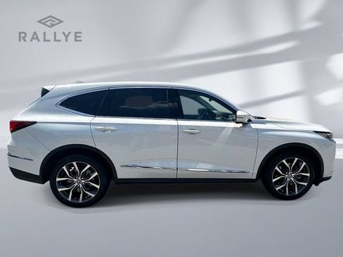 Used 2024 Acura MDX SH-AWD w/ Technology Package image 2