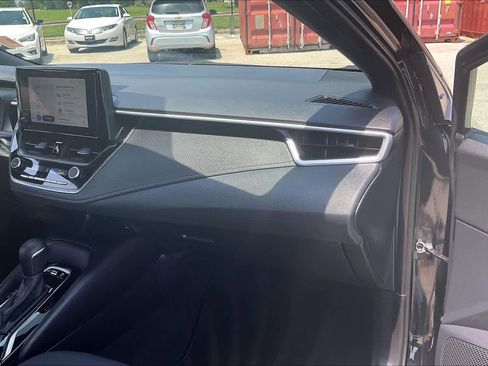 Used 2025 Toyota Corolla SE FWD image 18