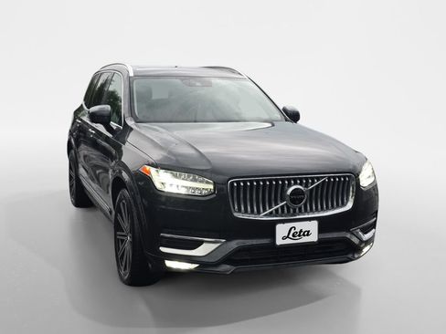 Used 2022 Volvo XC90 T6 Inscription w/ Advanced Package AWD/4WD image 2