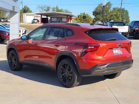 Certified 2024 Chevrolet Trax ACTIV w/ Driver Confidence Package image 4