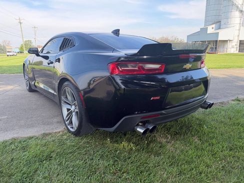 Used 2018 Chevrolet Camaro LT w/ RS Package image 6