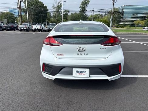Used 2020 Hyundai Ioniq SE FWD image 6