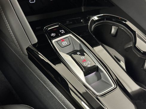 Used 2025 Audi Q5 Premium w/ Premium Plus AWD/4WD image 22
