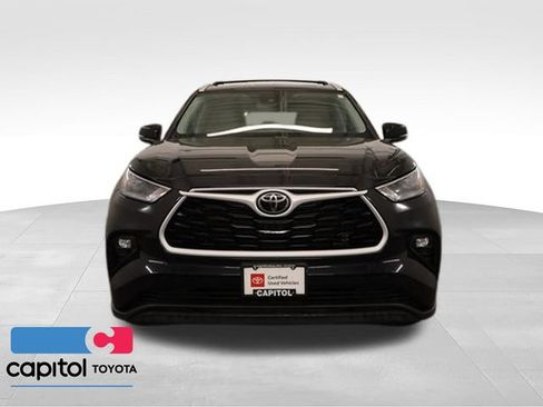 Certified 2023 Toyota Highlander XLE AWD/4WD image 7