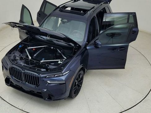 Used 2026 BMW X7 xDrive40i w/ M Sport Package AWD/4WD image 89