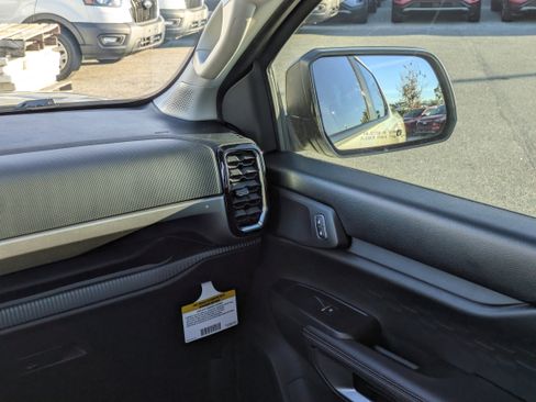 New 2025 Ford Ranger XLT w/ FX4 Off-Road Package AWD/4WD image 18