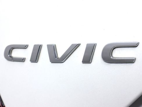Used 2018 Honda Civic EX image 33