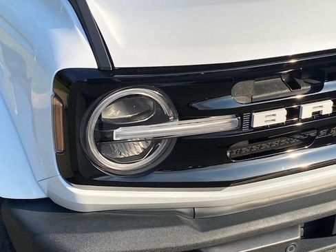Used 2022 Ford Bronco Outer Banks AWD/4WD image 4