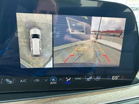 New 2026 Chevrolet Tahoe High Country AWD/4WD image 40