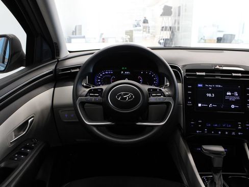 Used 2024 Hyundai Tucson SEL FWD image 18