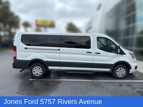 Used 2022 Ford Transit 350 XLT RWD image 3