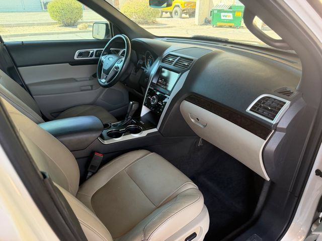 Used 2015 Ford Explorer Limited w/ Equipment Group 301A FWD image 39