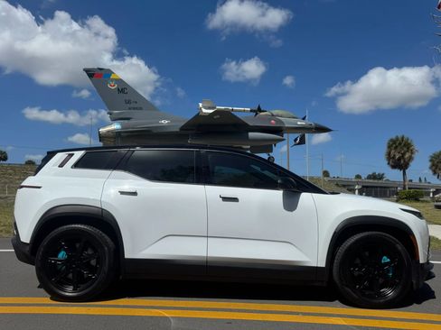 Used 2023 Fisker Ocean Extreme image 1