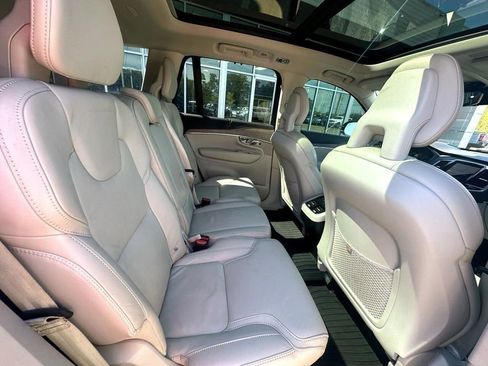 Used 2021 Volvo XC90 T6 Inscription w/ Protection Package Premier image 13