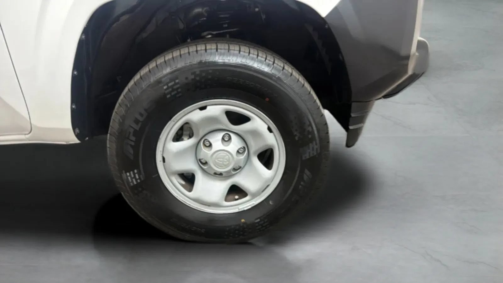 Used 2019 Toyota Tacoma SR RWD image 26
