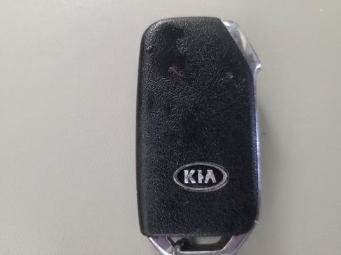 Used 2020 Kia Telluride S w/ S 8 Passenger Seating Package AWD/4WD image 32