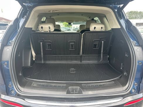 Used 2023 Buick Enclave Premium FWD image 18