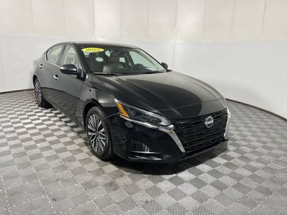 Used 2025 Nissan Altima 2.5 SV