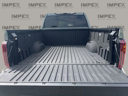 Used 2025 Toyota Tundra Limited AWD/4WD image 26