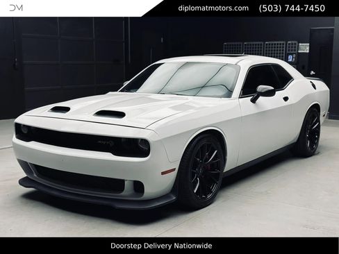 Used 2019 Dodge Challenger SRT Hellcat Redeye RWD image 1