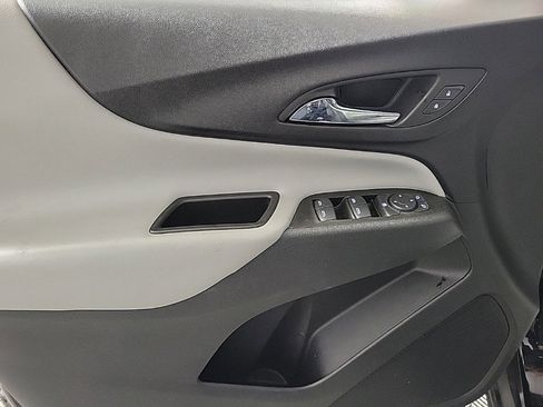 Used 2022 Chevrolet Equinox LT image 15