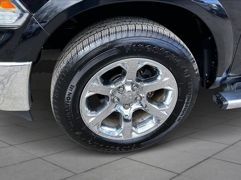 Used 2017 RAM 1500 Laramie w/ Convenience Group AWD/4WD image 11