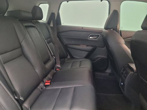 Used 2021 Nissan Rogue SL AWD/4WD image 19