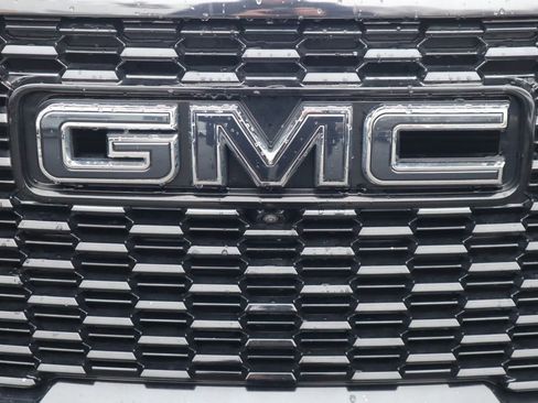 Used 2023 GMC Yukon XL Denali Ultimate image 40