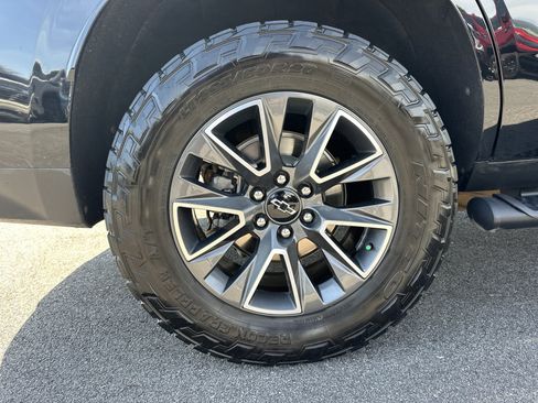 Certified 2024 Chevrolet Tahoe Z71 w/ Luxury Package AWD/4WD image 19