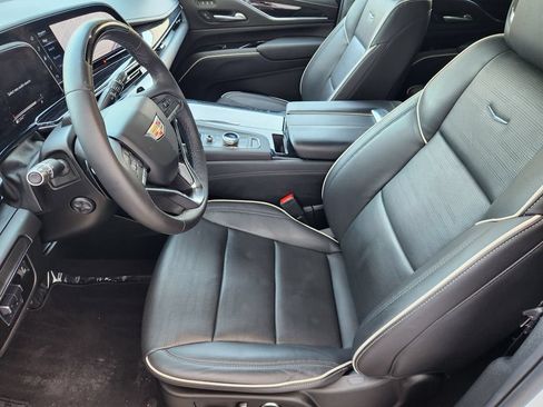 Used 2024 Cadillac Escalade Sport w/ LPO, ONYX Package RWD image 13