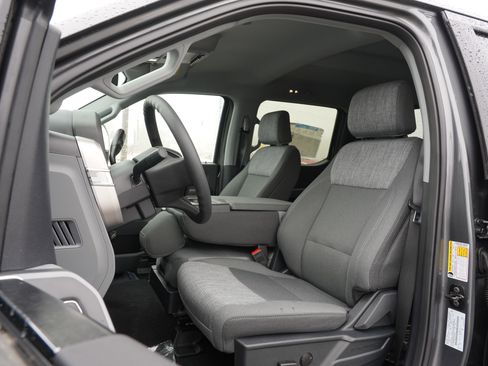 New 2026 Ford F250 XLT w/ XLT Premium Package image 14