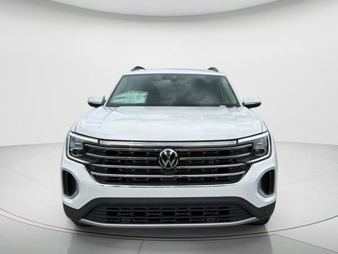 New 2026 Volkswagen Atlas SE FWD image 2